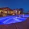 Luxury villa with pool and spa - Las Vegas