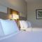 Holiday Inn Express Hotel & Suites Hope Mills-Fayetteville Airport, an IHG Hotel - Hope Mills