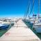 Lavish & Spacious APT with Stunning Seaview, 10 Min ATH Airport - Artemida