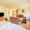 Hroons horn harbour home