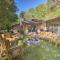 Gatlinburg Group Getaway with Hot Tub and Porch! - Gatlinburg