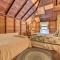 Douglas Whispering Winds Cottage w/ Beach!