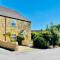 Cotswold Chic Retreats "Jacinabox" Central Chipping Campden-Parking-Garden