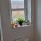 Well Furnished 3 Bedroom House in a cosy estate in Bolton - Bolton