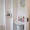 Well Furnished 3 Bedroom House in a cosy estate in Bolton