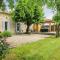 Stunning Home In St, Aubin De Cadelech With 4 Bedrooms, Wifi And Outdoor Swimming Pool - Lalandusse