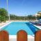 Awesome Home In Corridonia With Wifi, 2 Bedrooms And Outdoor Swimming Pool - Corridonia