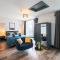 Seafront apartment with balcony, parking and sea views