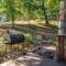 Luxury Rock Creek Cabin w Deck by Lake Hamilton - 温泉城