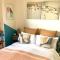 St Ives Balcony Flat TreCar
