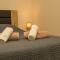 Central Luxury Studio 2