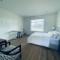 Gorgeous 3 bedroom lake house Suite! - Shawnigan Lake