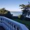 Villa with direct access to the beach
