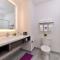 Holiday Inn Express & Suites San Diego - Mission Valley by IHG