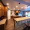 Lakeview Luxury