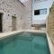 Mani Luxury Suites and Studios in Gytheio with Private Pools - 伊西翁