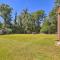 Convenient Jacksonville Home with Yard and Patio! - Jacksonville