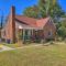 Convenient Jacksonville Home with Yard and Patio! - Jacksonville