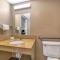 Motel 6-Elk Grove Village, IL - OHare