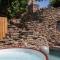 La Villa Olli -Natural pool & Hot tub - Bristol