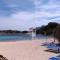 House in residence with swimming pool 2 km from the sea