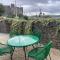 Frogmore- pretty central cottage with Castle views