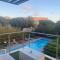 Villa W