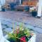 By The Sea Guests Bed & Breakfast and Suites