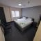 Lymedale Suites Studios & Aparthotel in NEWCASTLE UNDER LYME & STOKE - 莱姆河下游的纽卡尔斯