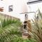 18 Ocean Heights