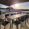 Sunrise Villa by Laranjal Rentals