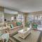 El Matador 120 - Second floor end unit with easy access to all amenities