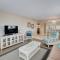 El Matador 120 - Second floor end unit with easy access to all amenities