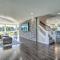 Home on Fox River Modern Decor Style! - McHenry