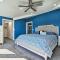 Home on Fox River Modern Decor Style! - McHenry