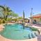 Dreamy Desert Studio with Deck and Pool Access! - Финикс