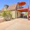 Dreamy Desert Studio with Deck and Pool Access! - Финикс