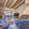 1 Mi to Beach Incline Village Condo with Rafts! - إنكلين فيلادج