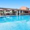 Asteraki Poolside Apartment by DadoVillas