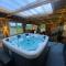 Sleeps 18 Double Decker Bus Hot Tub Sauna Cinema Pets - Irvinestown