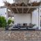 Uno Beachfront Suite - Livadia