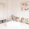 The Spitfire - Renovated 3-bed house in Cheltenham, SLEEPS 8