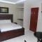 Hotel Queens