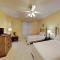 Beach Colony Resort East Navarre Beach #5C - نافار