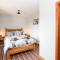 The Tom Wragg Suite