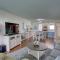 El Matador 225 - Centrally located to all the amenities at El Matador