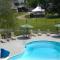 Deluxe Ski On Off 1BR Suite Sleeps 4 on Jiminy Mtn