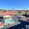 Super 8 by Wyndham Pigeon Forge Downtown - بيدجن فورج
