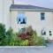 Oceano - Carbis bay, St Ives, 1 bed apartment with free parking near to the beach
