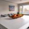 Hamilton Chic Retreat - Comfy Beds - Garden - Pool - Hamilton
